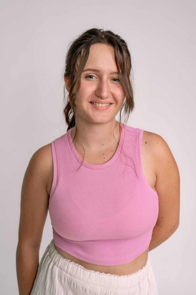 Angelina MECONI — photo